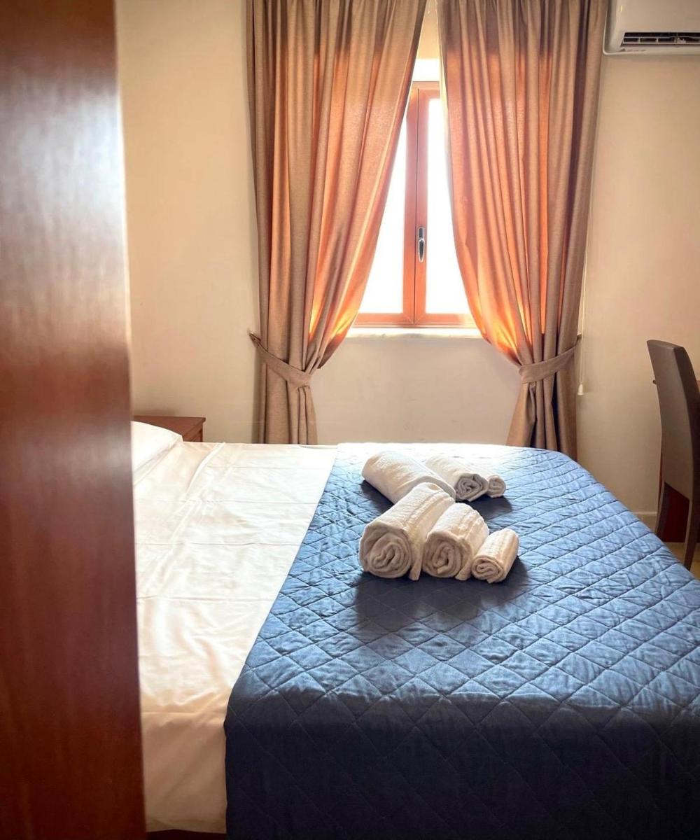 Hotel Futuro - Housity