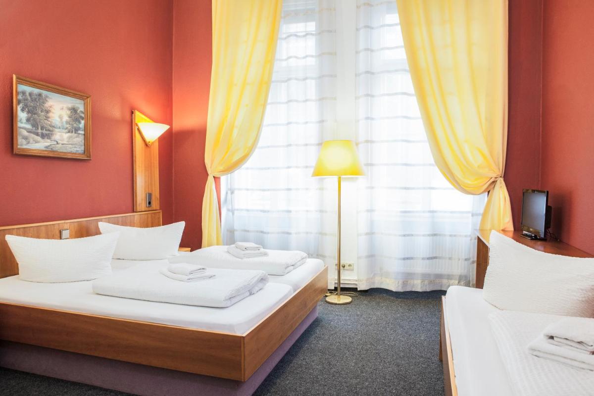 Hotel-Pension Insor - Housity