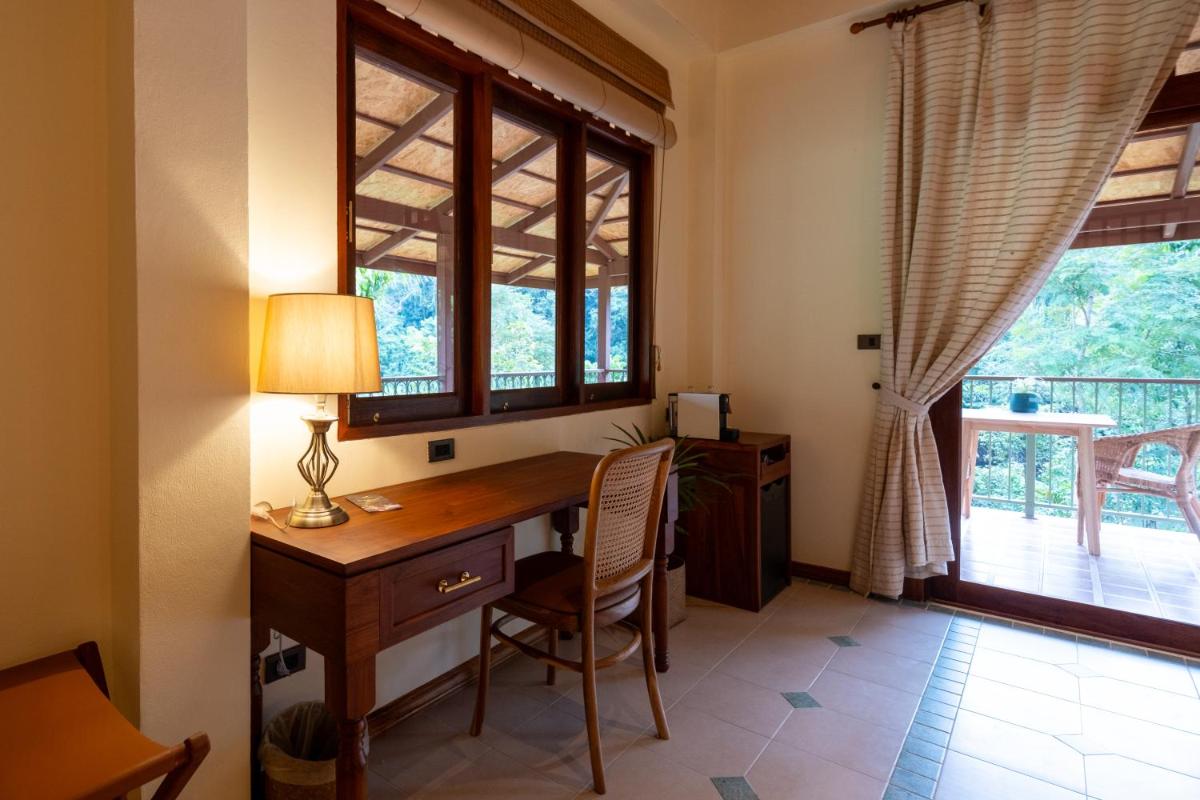 Lost Horizon Resort - Khao Sok - Housity