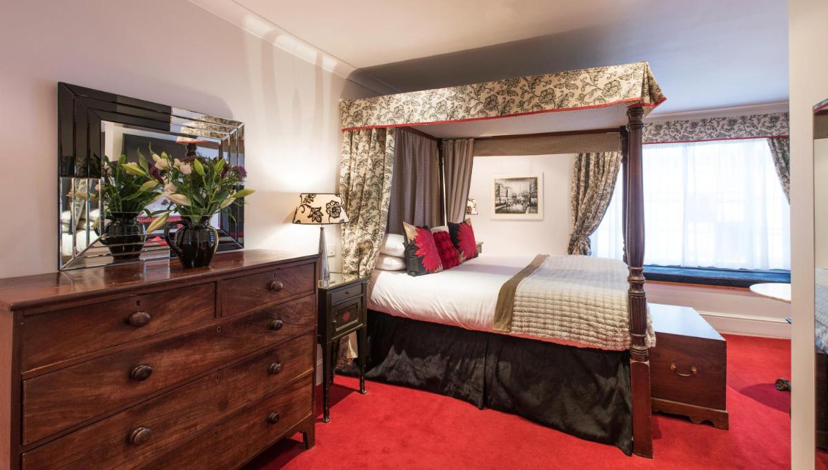 Royal Seven Stars Hotel - Housity