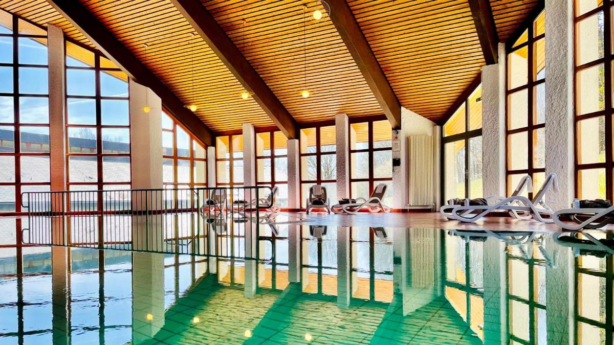 Bernstein Landhaus Nordhelle - Housity
