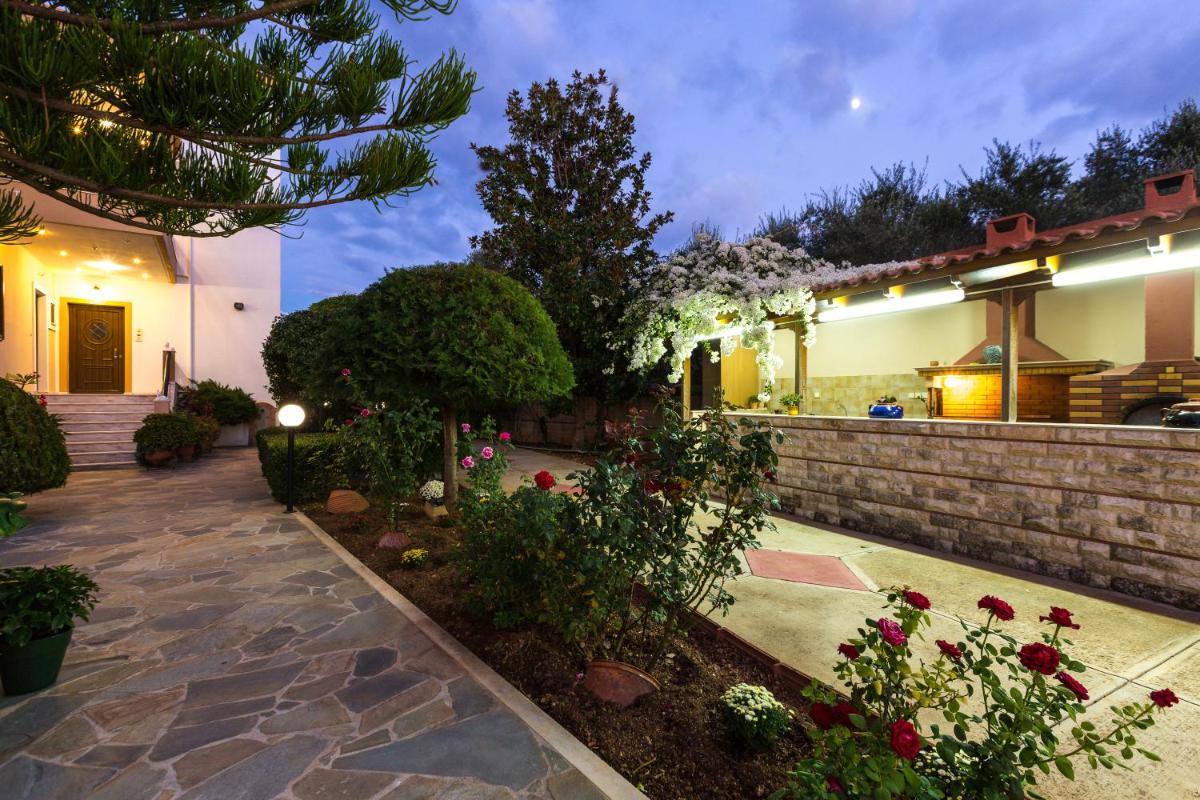 Eleonas Apartments - Housity