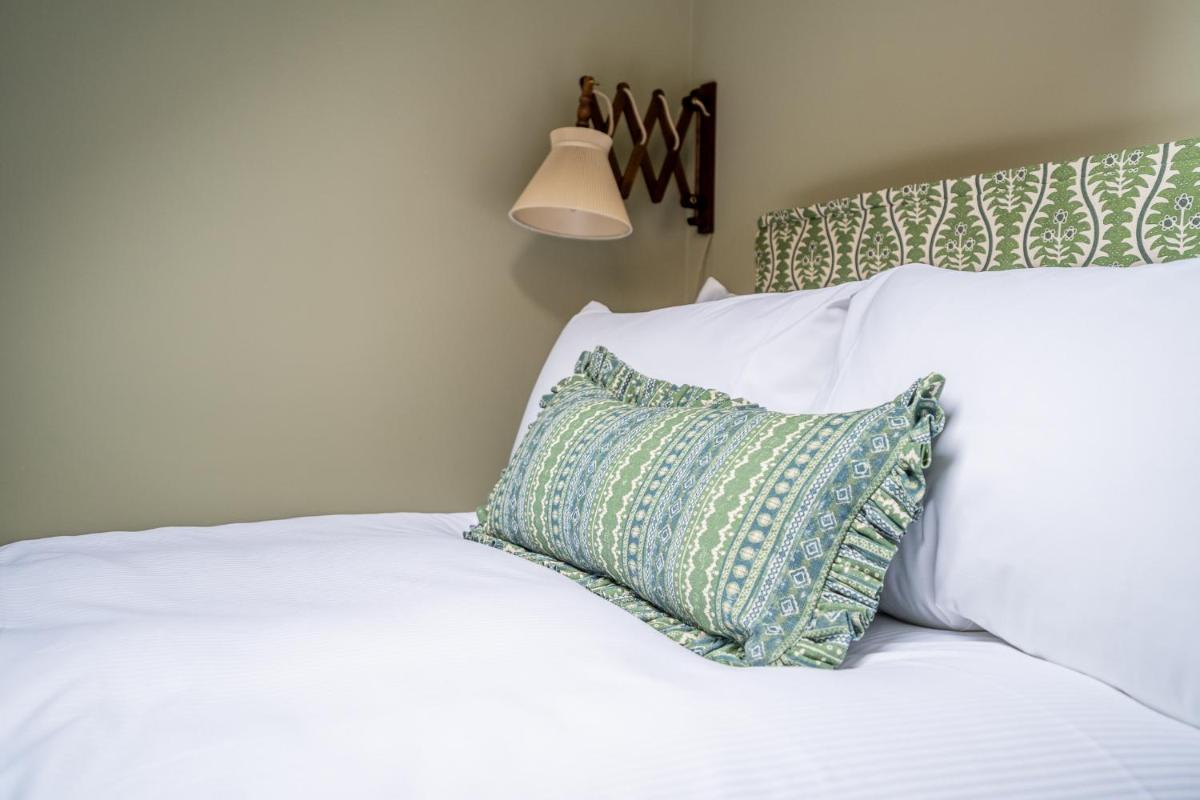 The Attic on the historic Shambles York, sleeps 4 - Housity