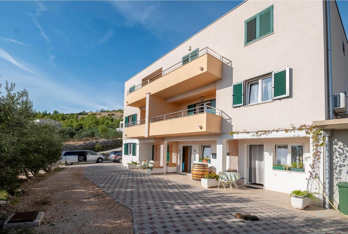 Apartments Rejo - Housity
