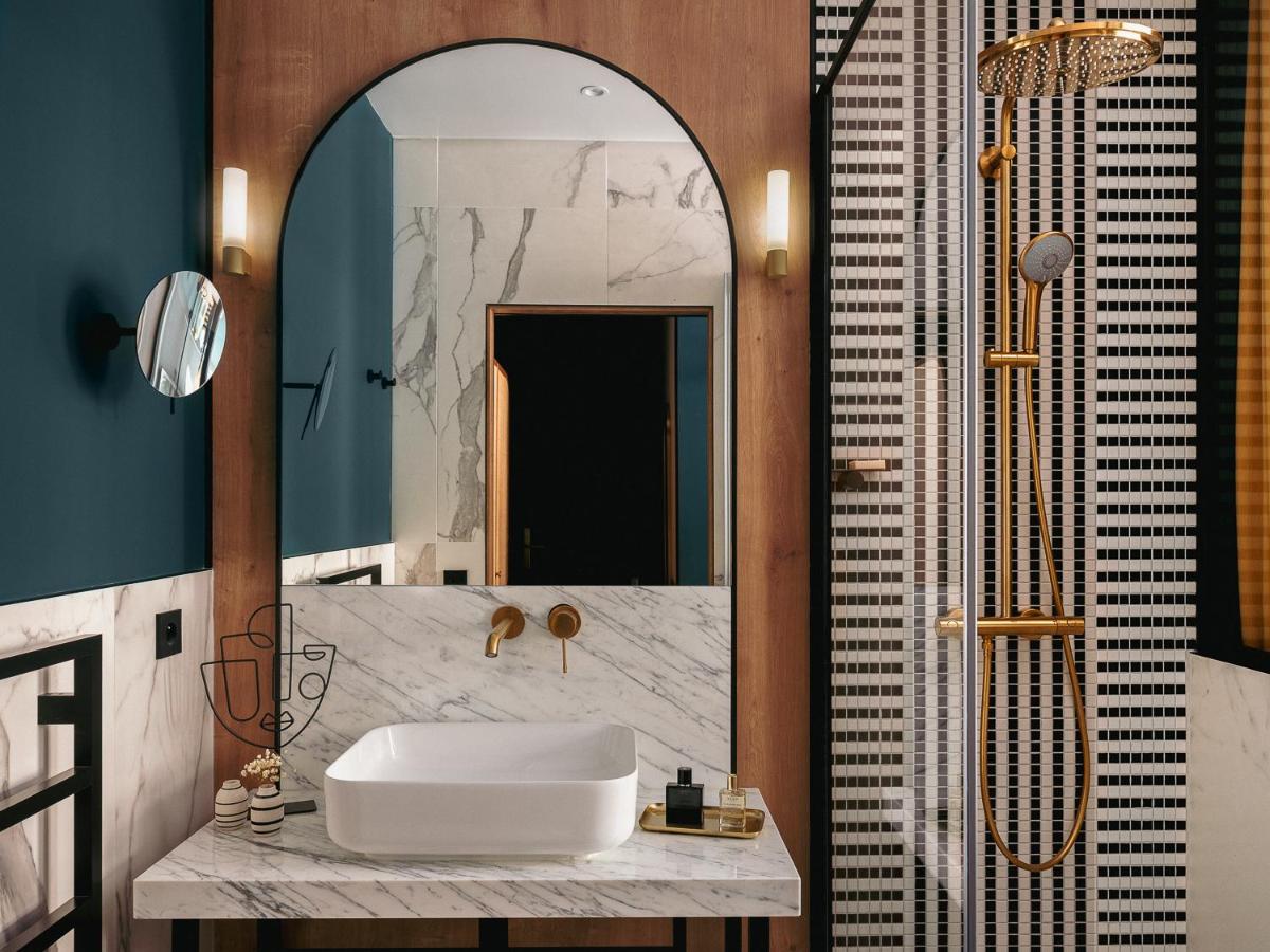 Salle de bains dans l'établissement Dandy Hotel