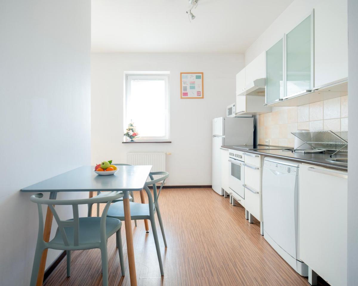 Fresh Green Kabaty apartment 4 - Hizvo