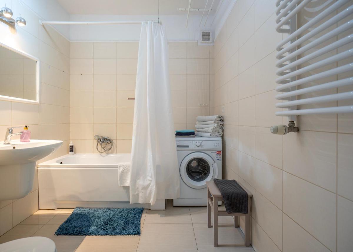 Fresh Green Kabaty apartment 4 - Hizvo