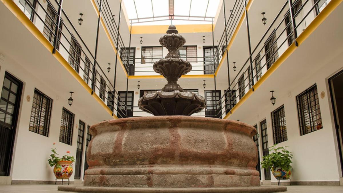 Cinco de Mayo Hotel - Housity