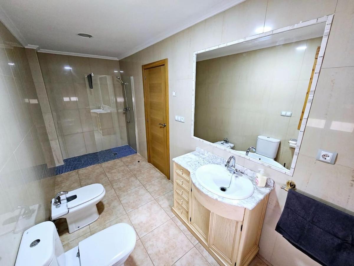 Agradable Villa con Piscina y BBQ. - Housity
