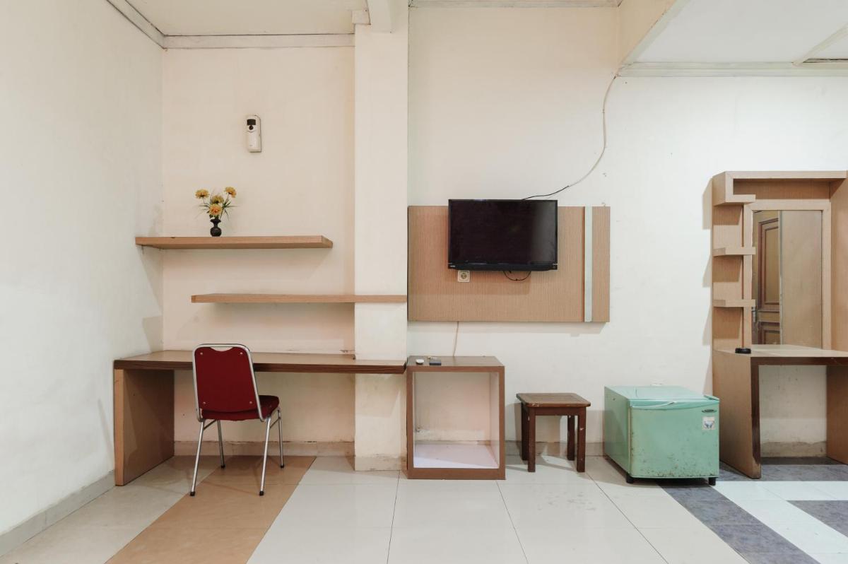 RedDoorz near Mitra Plaza Kota Banjarmasin - Housity