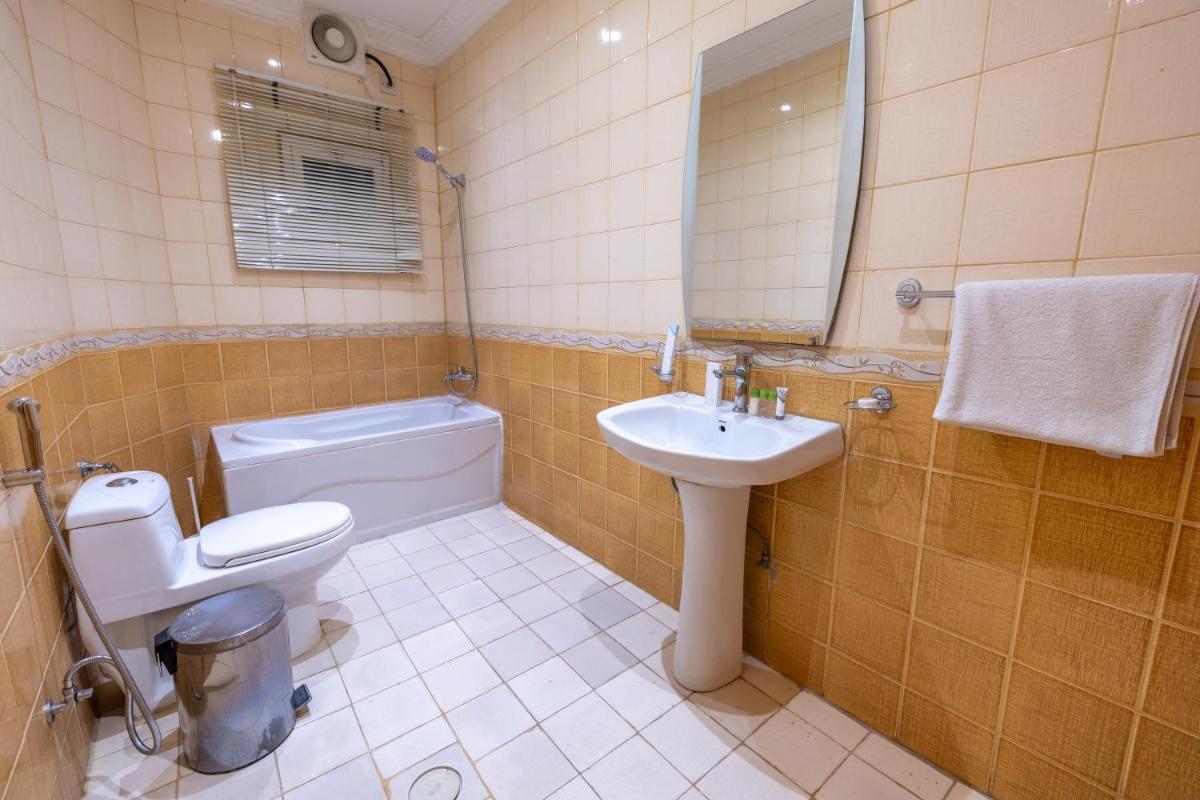 Nawara AL ASKARY - Economic - Hizvo