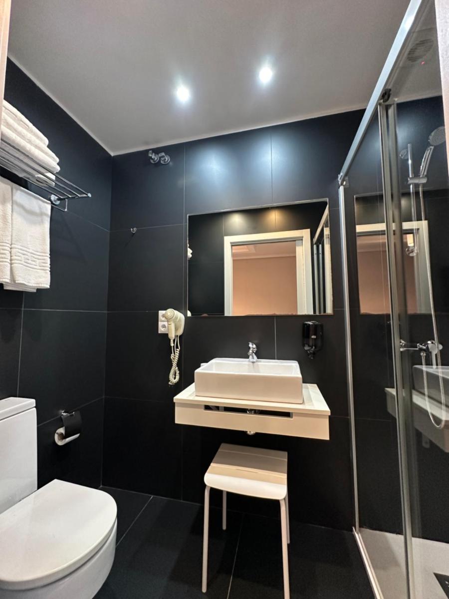 Hotel Pilar Plaza - Housity
