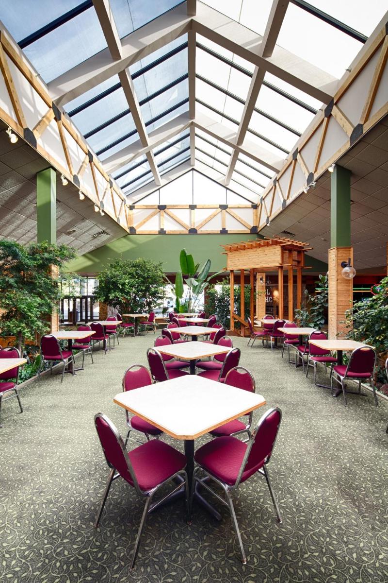 Red Lion Hotel Kalispell - Housity