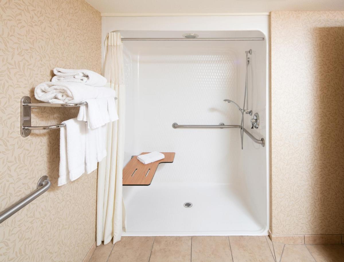 Red Lion Hotel Kalispell - Housity