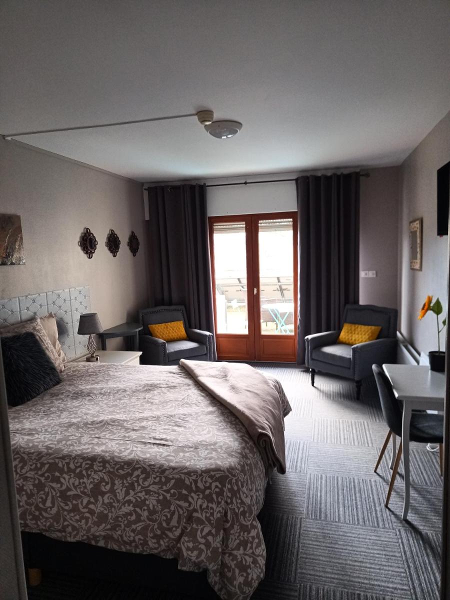 Les Remparts - chez Dan et Francois - Housity