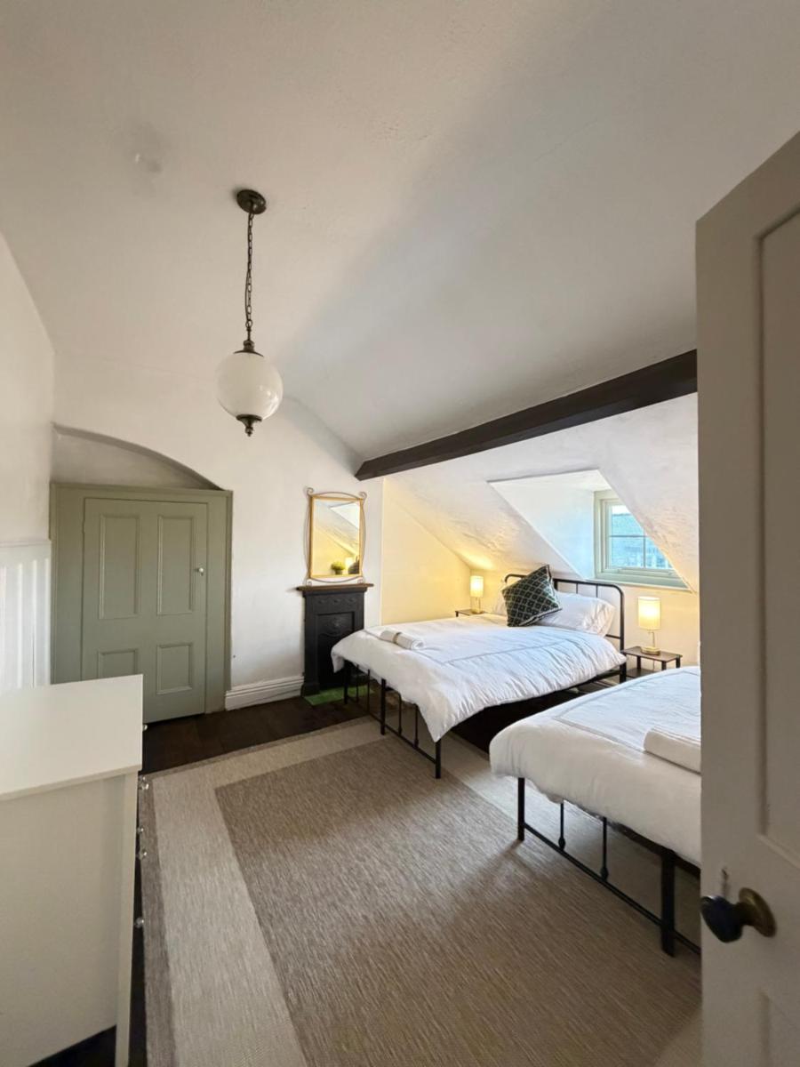 The Saltburn Townhouse - Housity