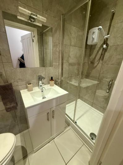 NEW APARTMENT - Offline Bookings on 079-504-13594 - Hizvo