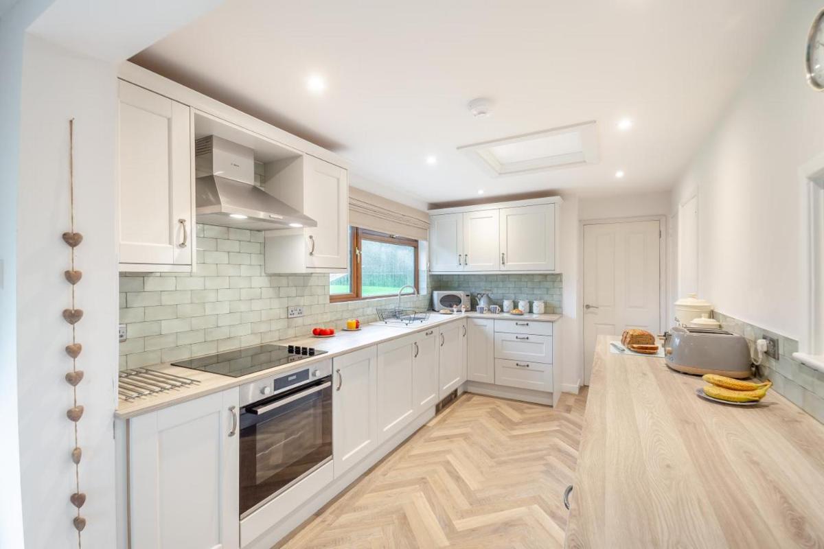 2 Bed in Pwllheli oc-brynpe - Hizvo