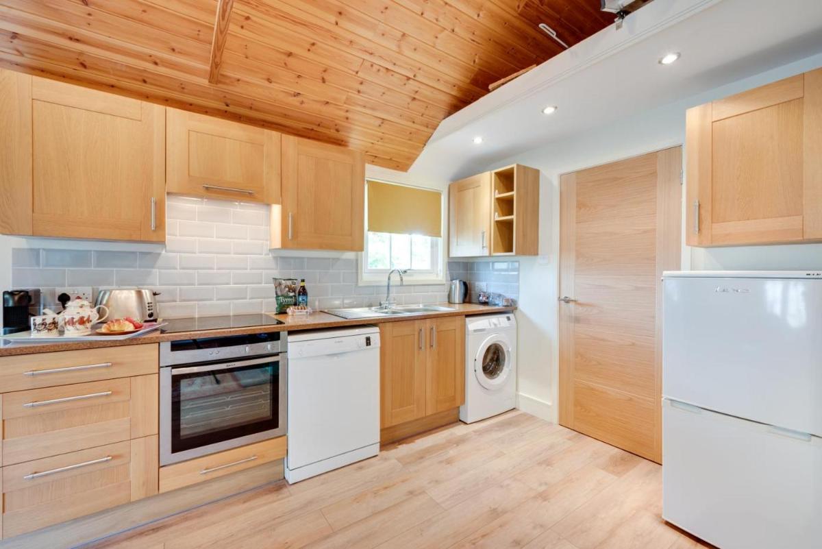 Garden Lodge - Housity