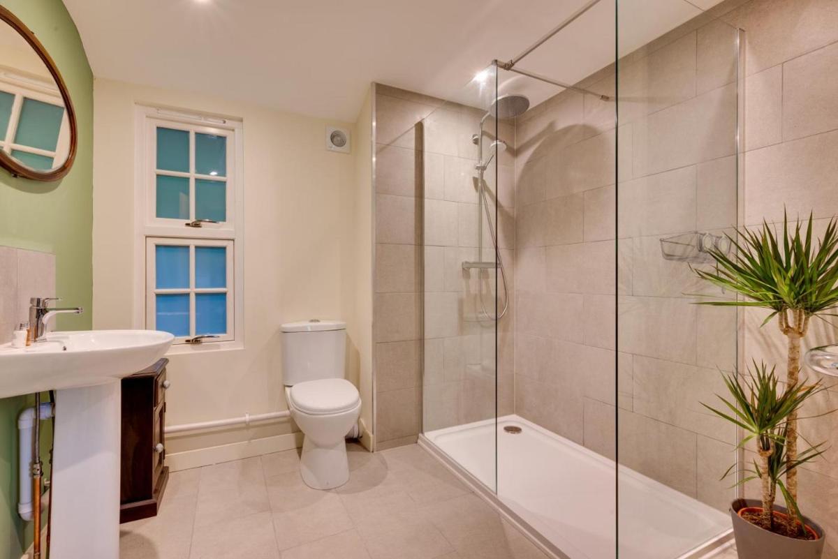 Garden Lodge - Housity