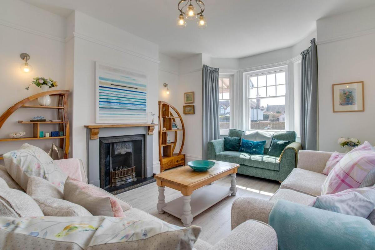 Saxon House - Housity