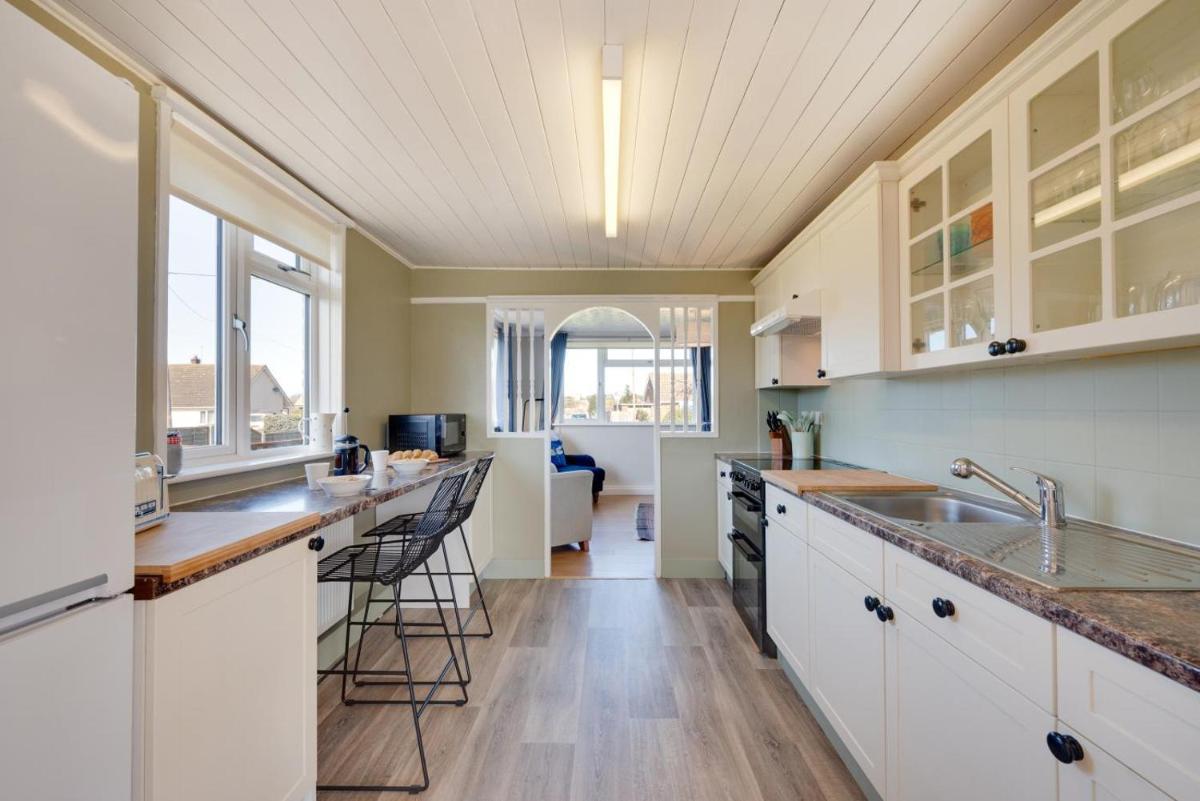 Broadway Bungalow - Housity