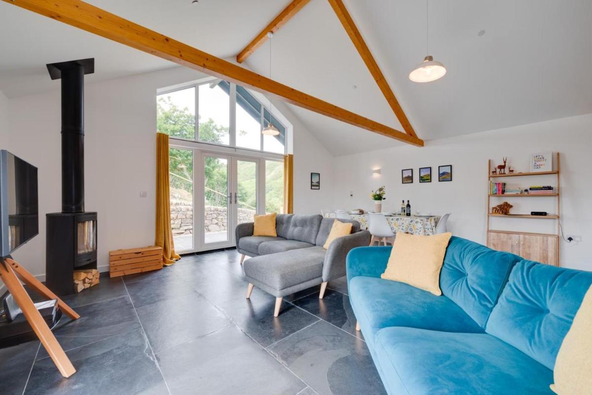 Mor Mynydd - Housity