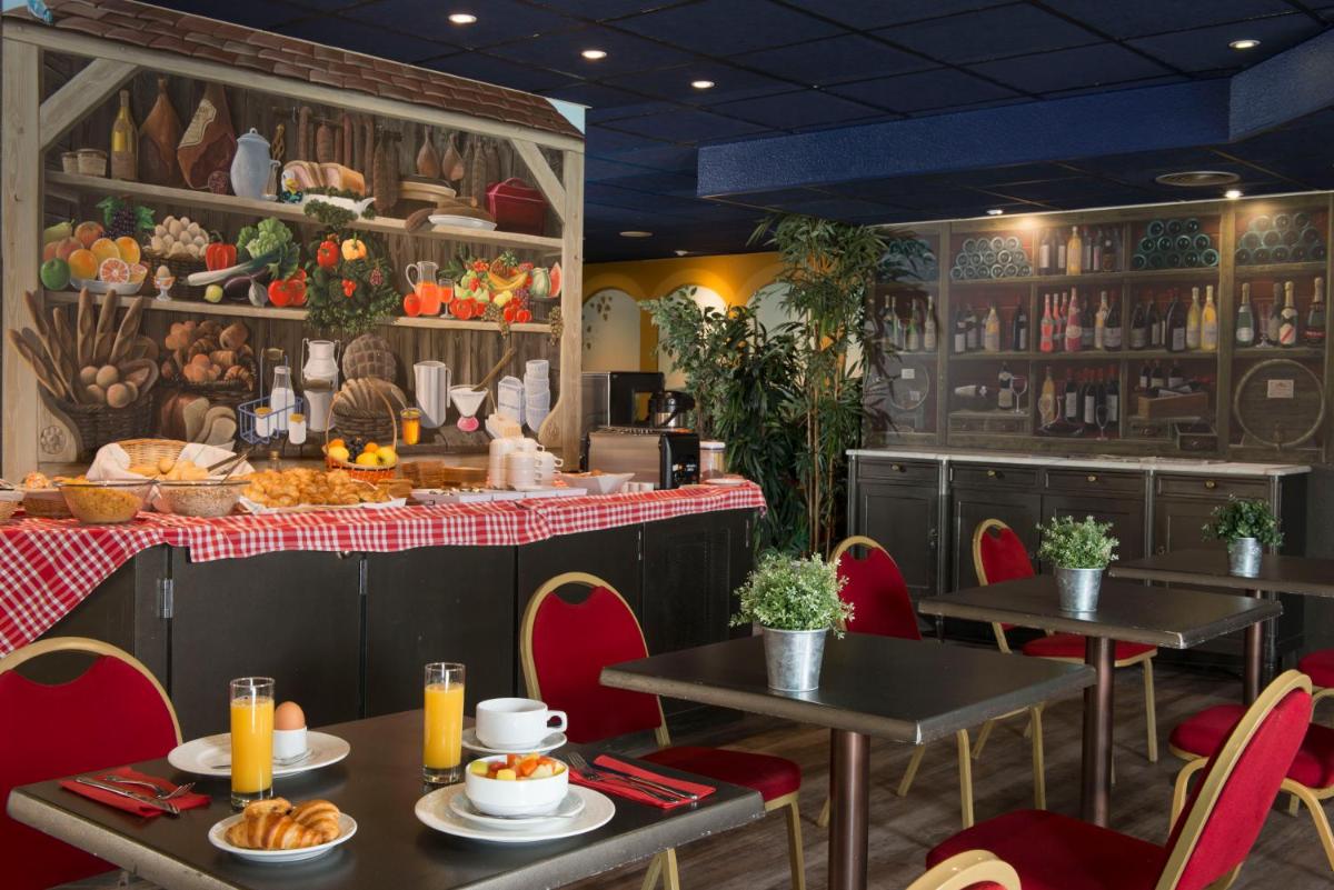 Nourriture dans l'hôtel ou à proximité