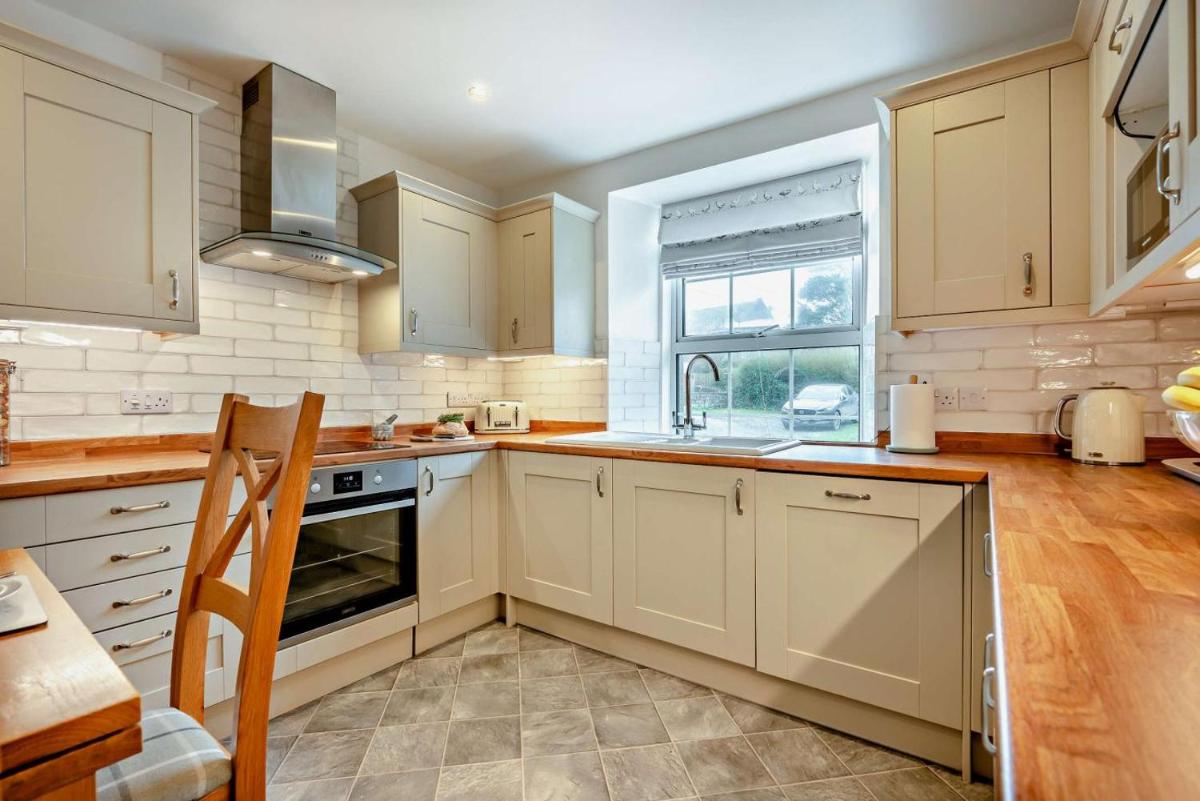 3 Bed in St. Breward oc-g28144 - Housity