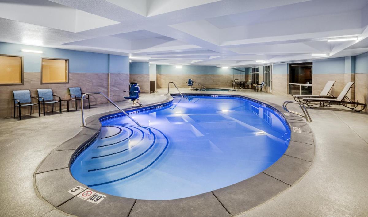 Holiday Inn Express & Suites Nampa - Idaho Center by IHG - Housity