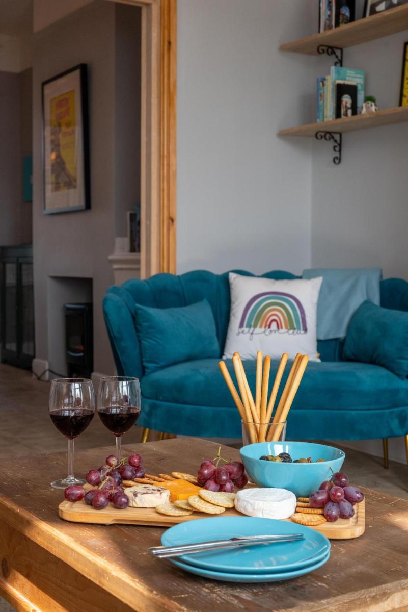 Felixstowe Beach House - Housity