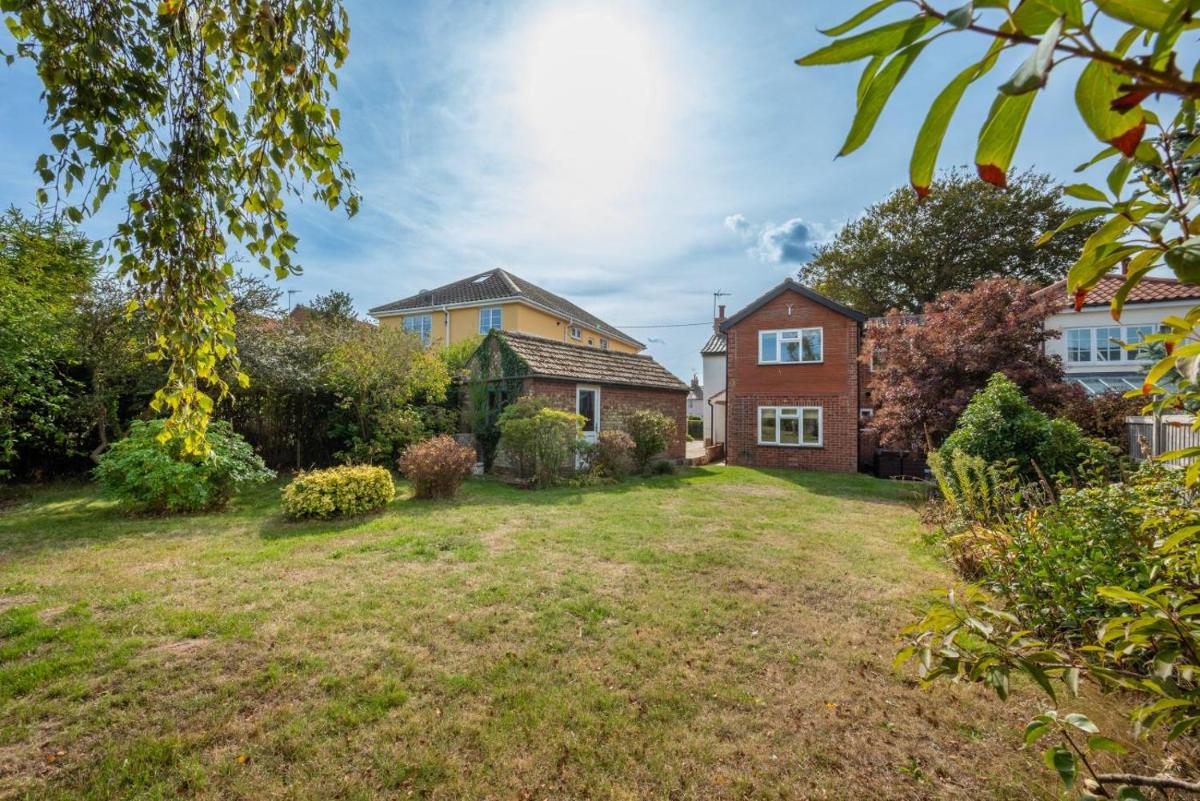 6 North Green - Housity