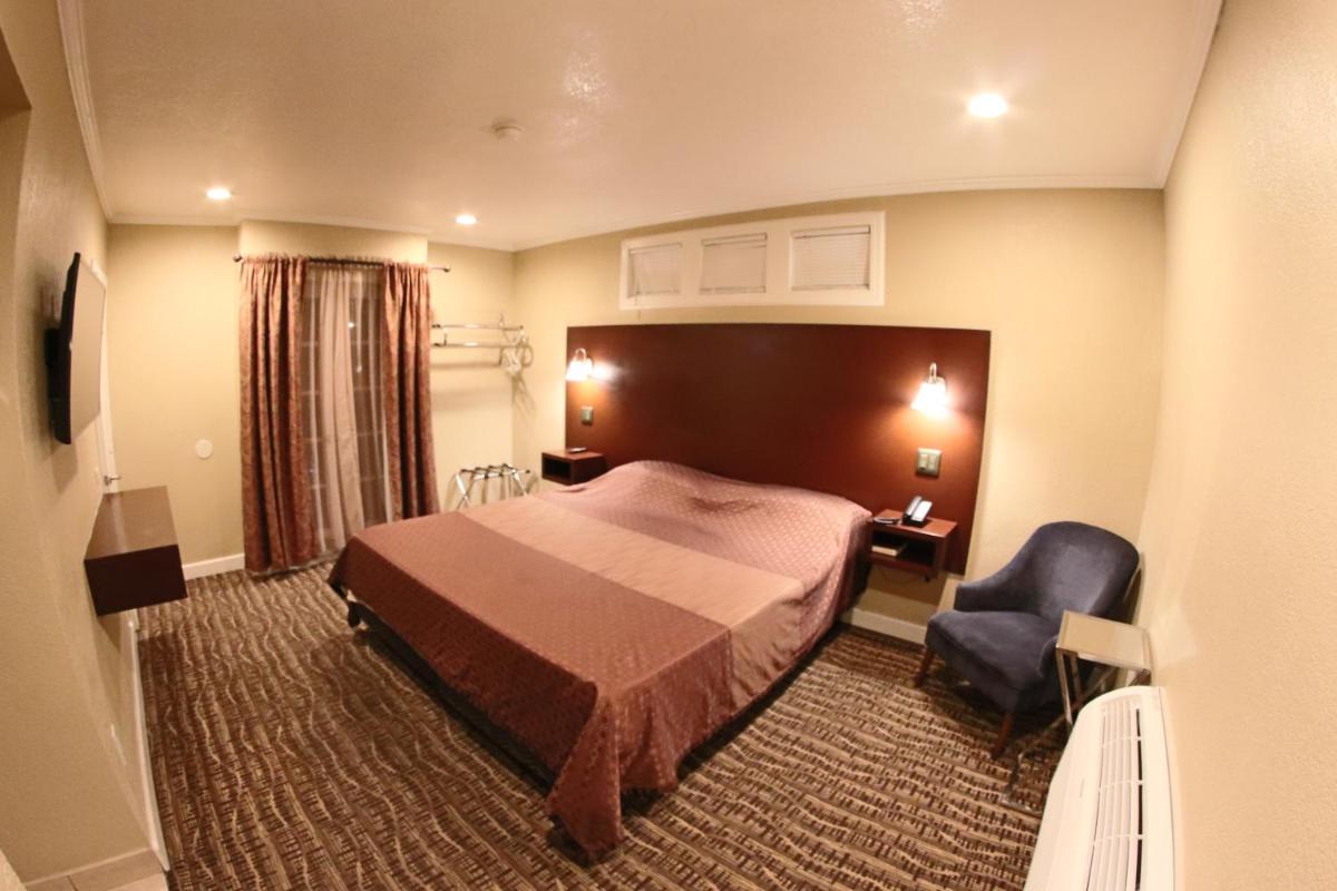 Santa Cruz Inn - Housity