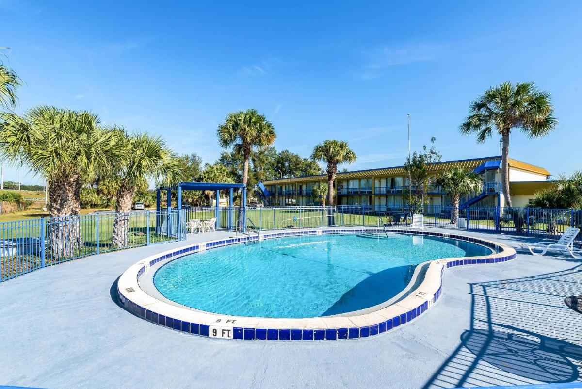 Rodeway Inn Bushnell - Housity