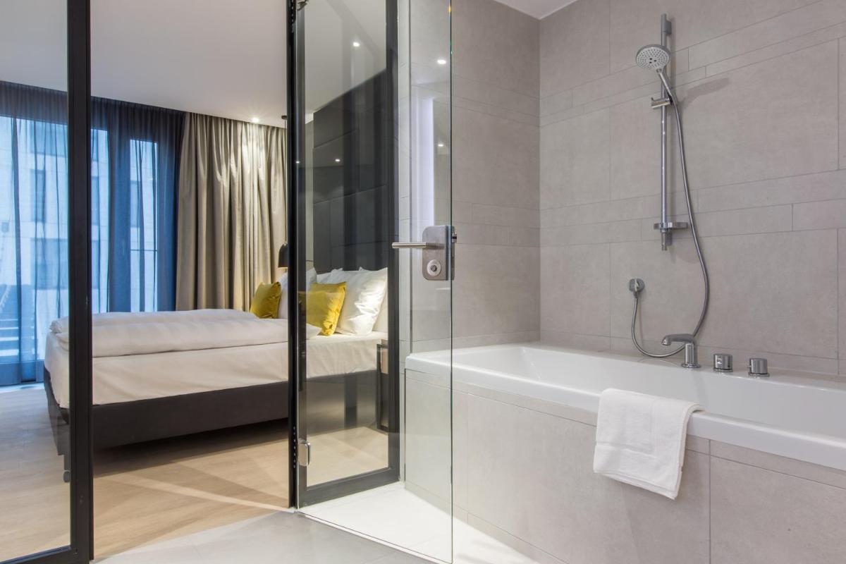 Radisson Blu Hotel, Mannheim - Housity
