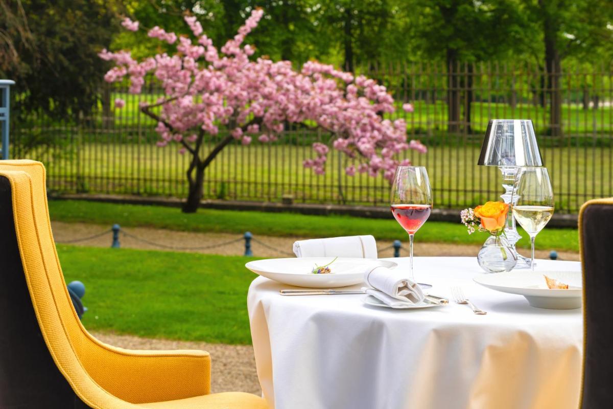 Boissons dans l'établissement Waldorf Astoria Versailles - Trianon Palace