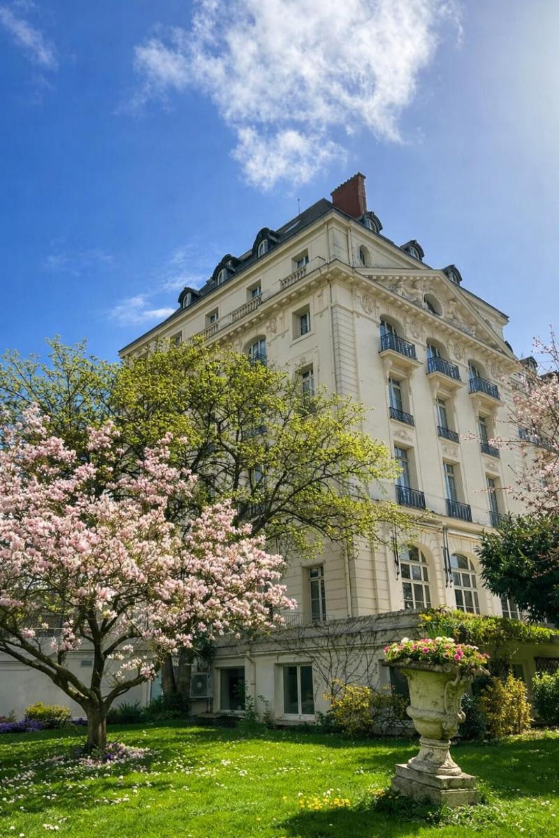 Jardin de l'établissement Waldorf Astoria Versailles - Trianon Palace