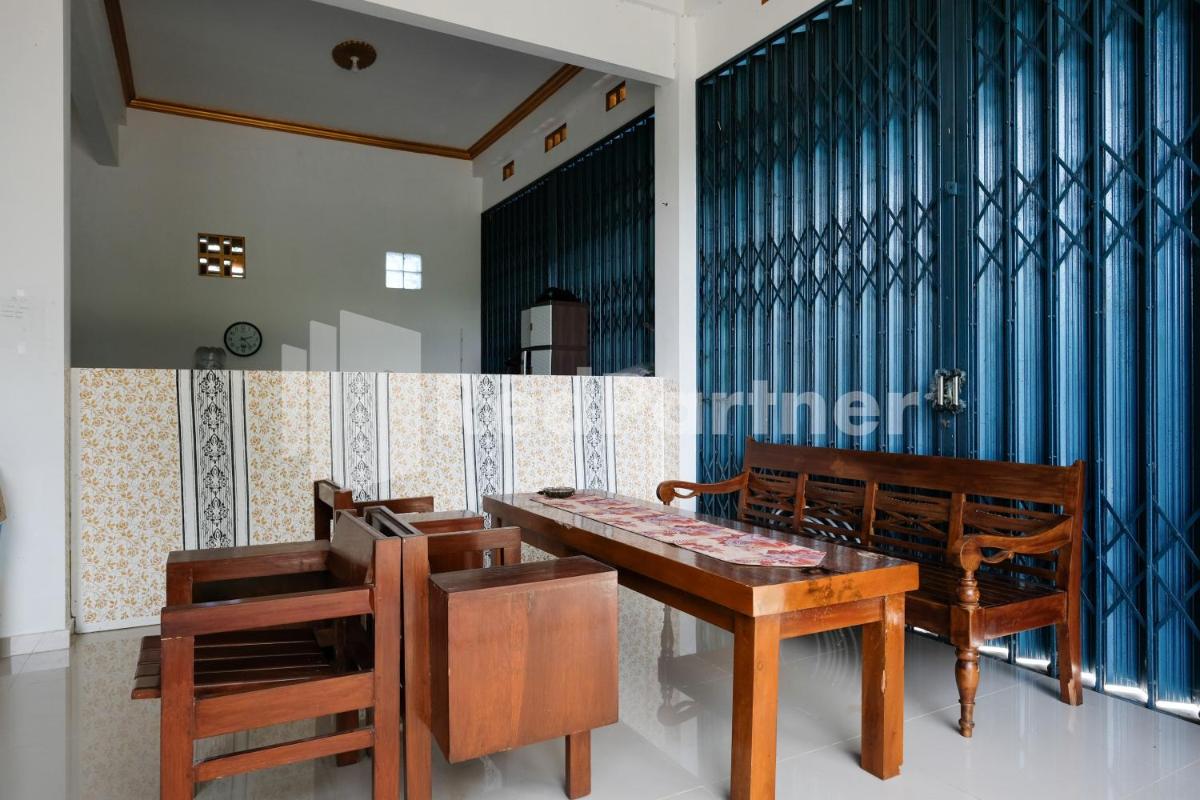 Elma Guesthouse YIA KulonProgo Yogyakarta Mitra RedDoorz - Housity