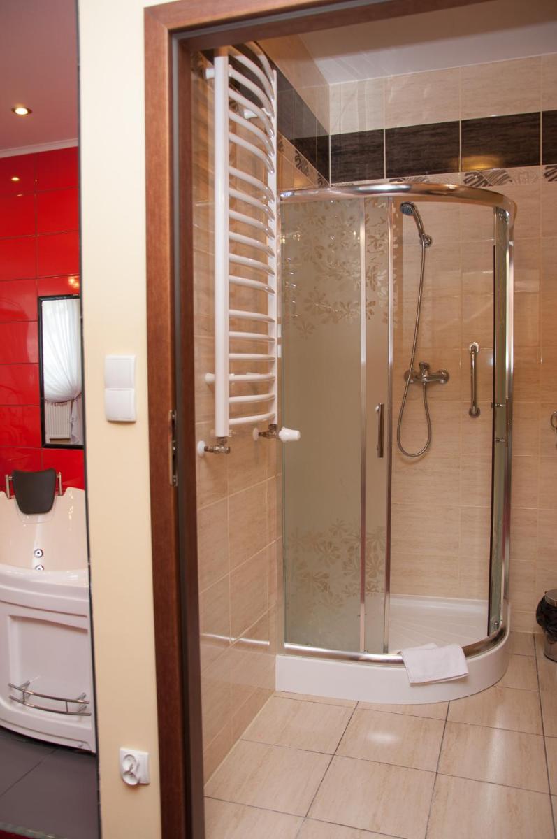 Hotel Kalchem - Housity