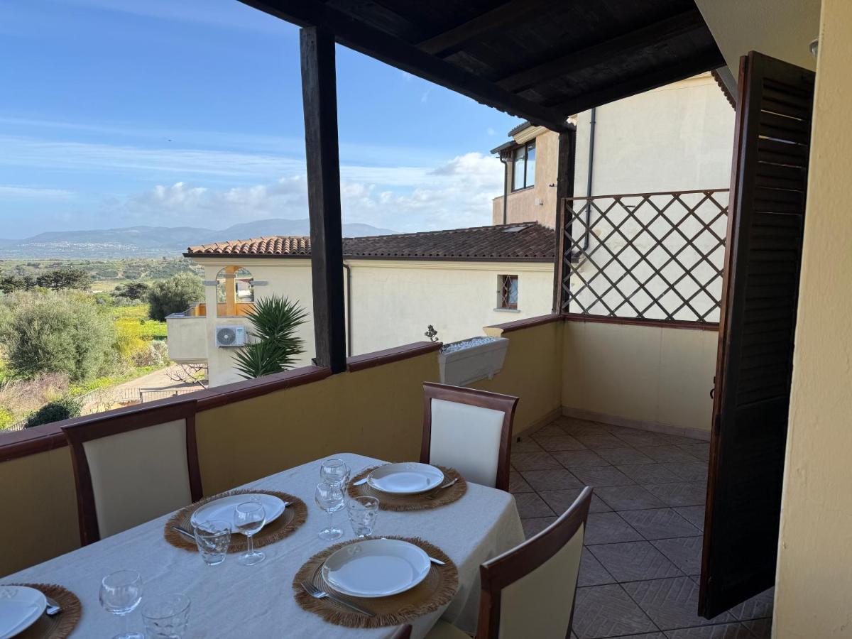 Valledoria Holiday Apartment - Terrazza 1P - Housity