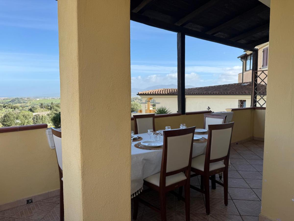 Valledoria Holiday Apartment - Terrazza 1P - Housity