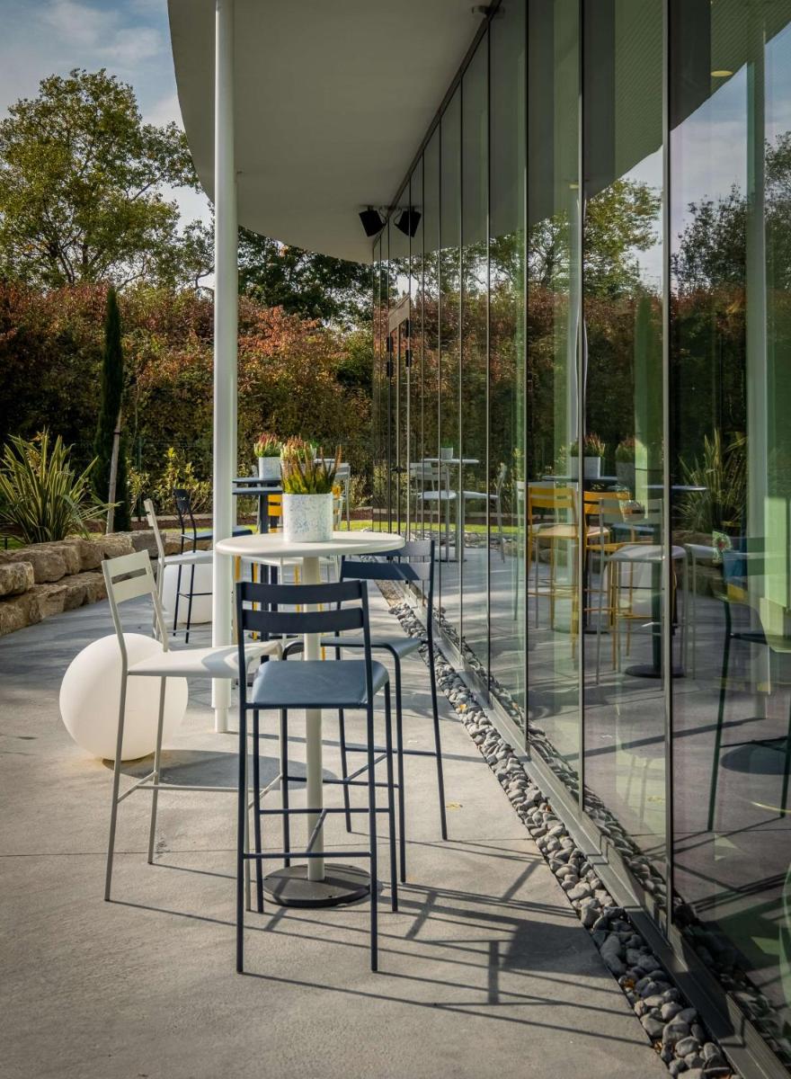 Photo de la galerie de l'établissement GOLDEN TULIP LYON OUEST TECHLID Hotel & Spa, à Limonest