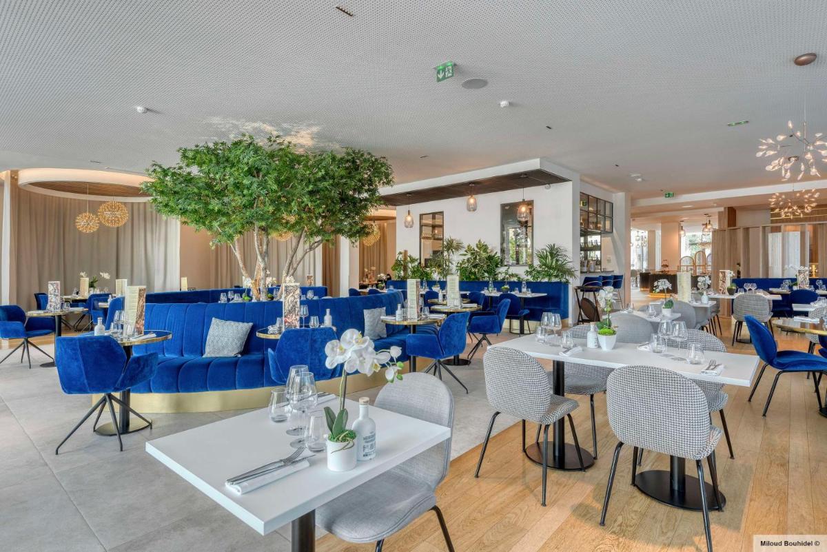 Restaurant ou autre lieu de restauration dans l'établissement GOLDEN TULIP LYON OUEST TECHLID Hotel & Spa