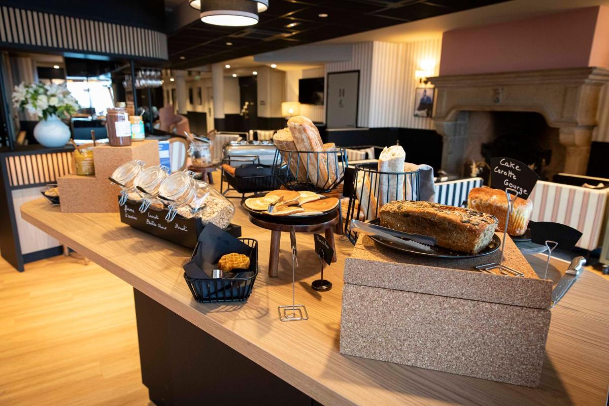Nourriture dans l'hôtel ou à proximité