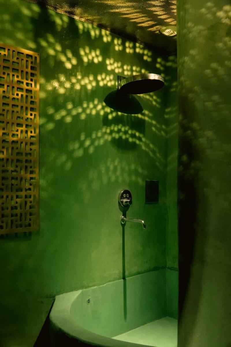 Salle de bains dans l'établissement Hôtel La Nouvelle République & Hammam