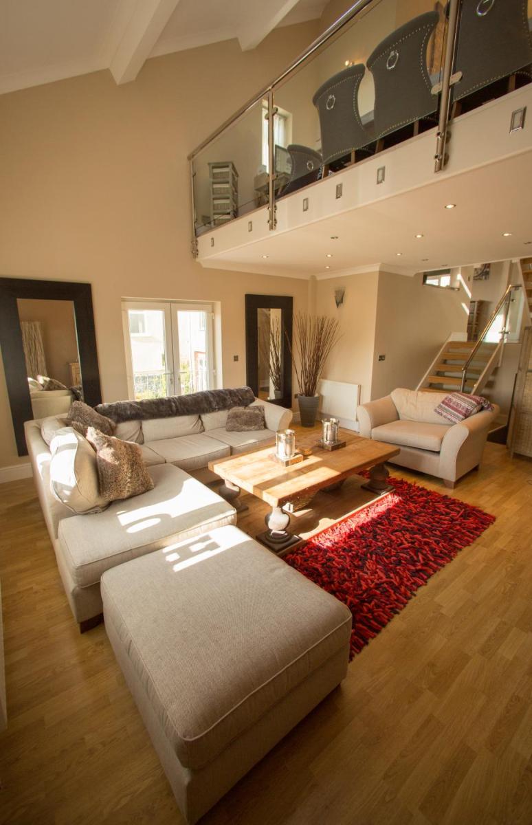 Brecon Beacons Welsh Countryside Retreat - Housity