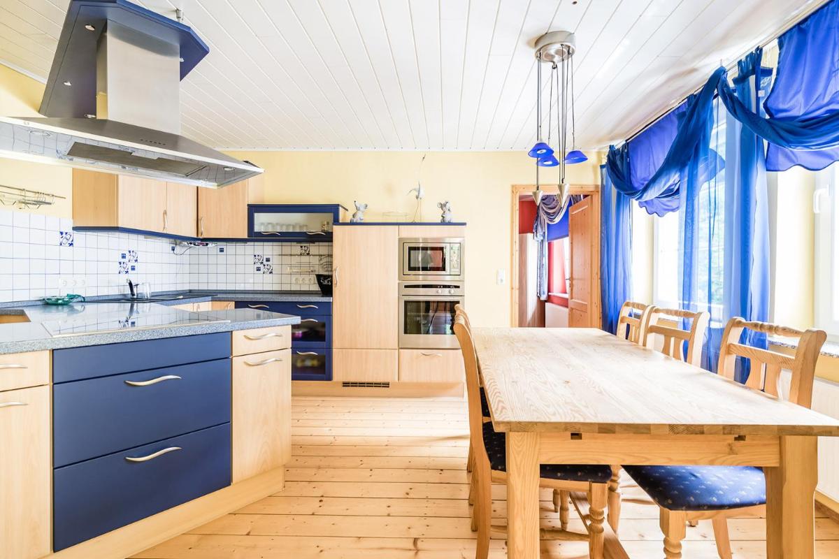 Nurburgring Rooms Pinocchio - Housity