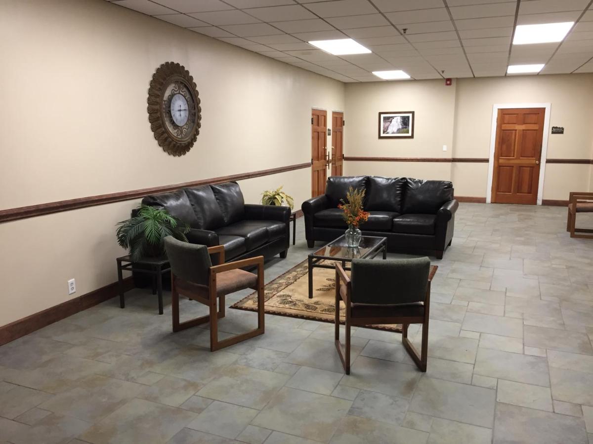 Cascades Mountain Resort, Ascend  Collection - Housity