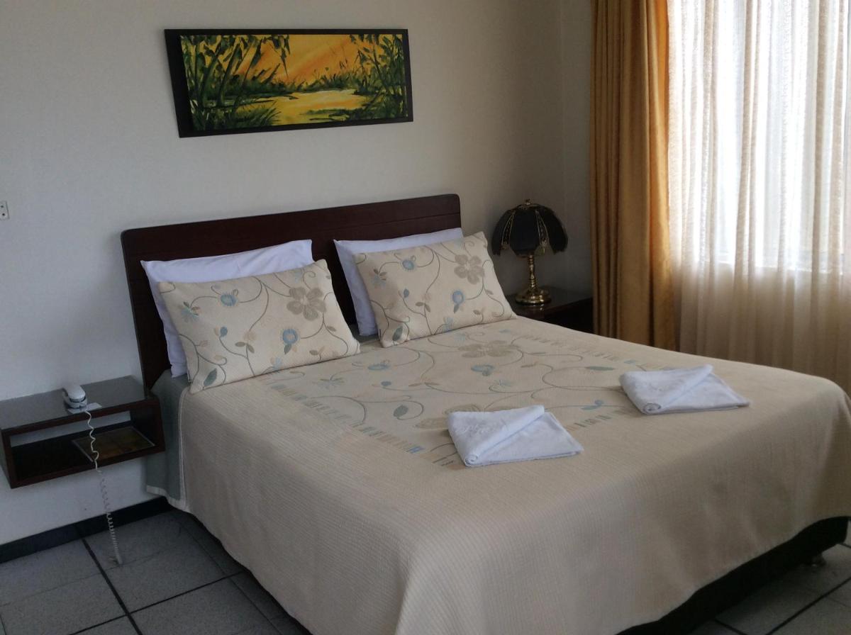 Hotel Marux Plaza - Housity