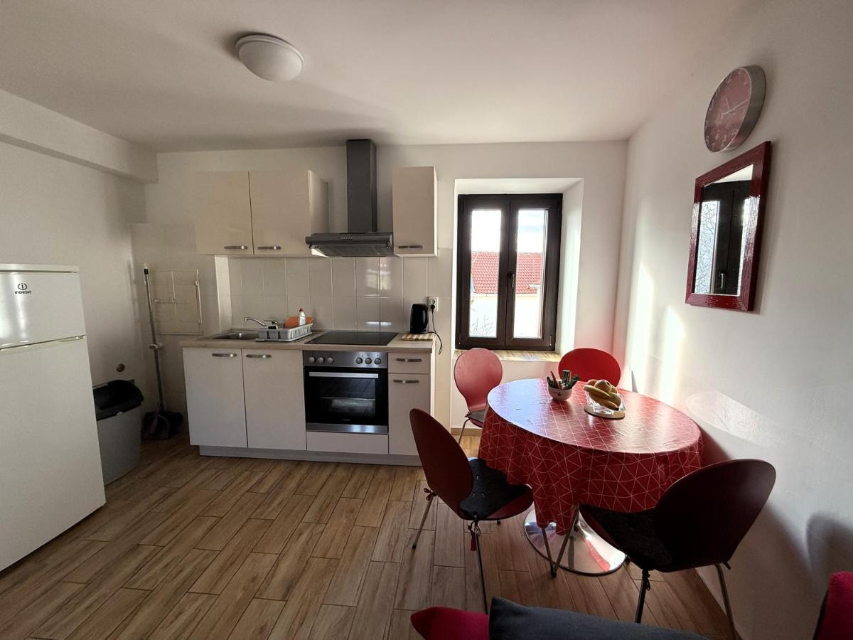Novalja City Central Apartments - Housity